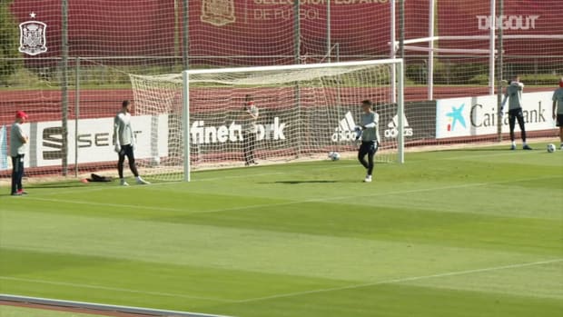Outside the box shooting challenge in Spain’s training